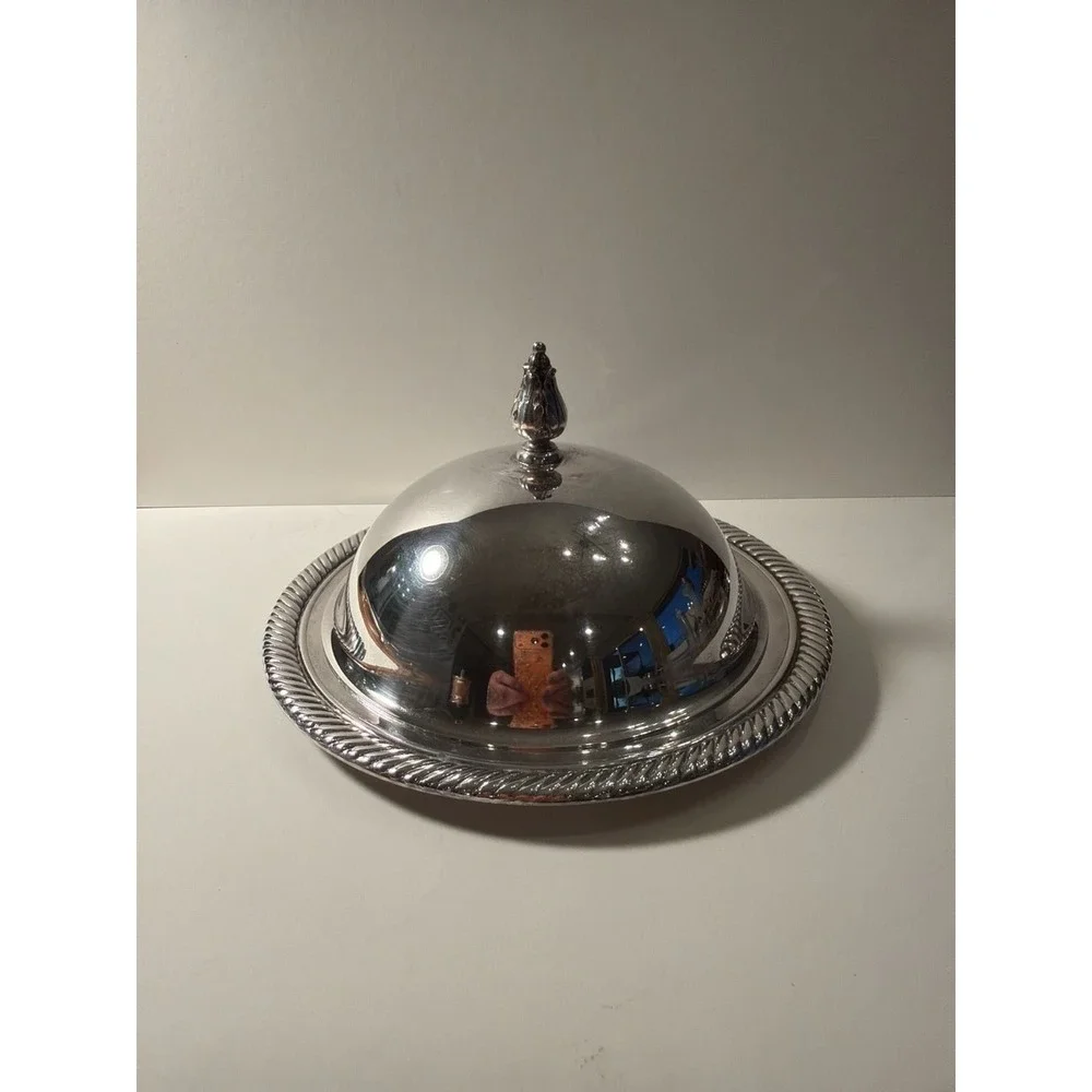 Vintage International Silver Castleton Silverplate Round Covered Butter Dish wit